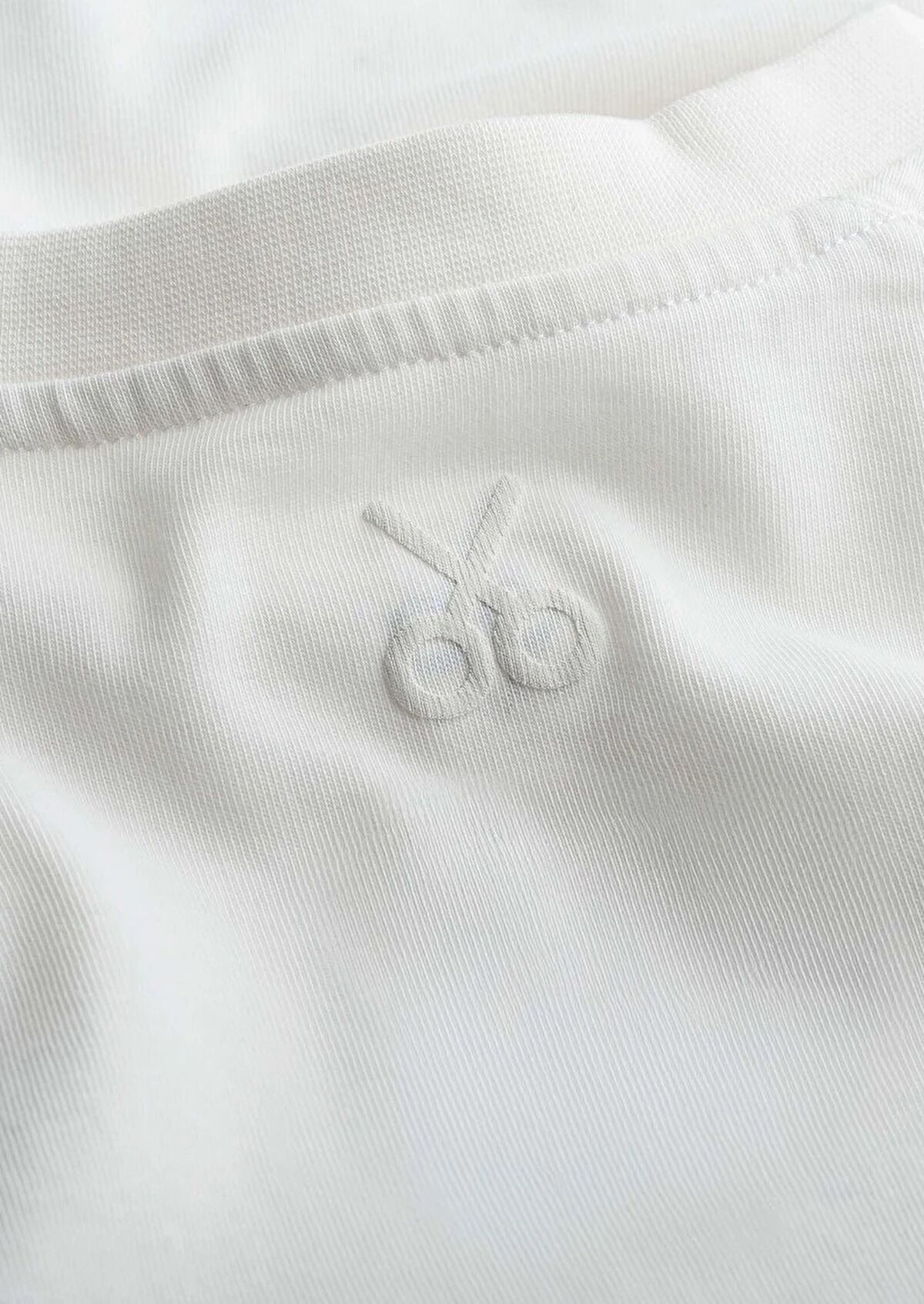 Urban Cut - Off White